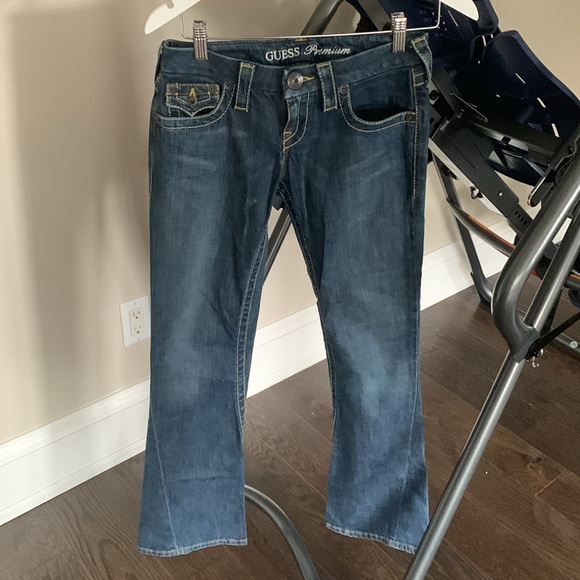 Women’s Guess Premium Jeans - Picture 4 of 12
